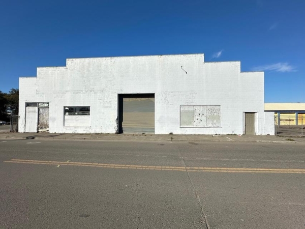 Listing Image #1 - Industrial for lease at 828 W Hawthorne St, Eureka CA 95501