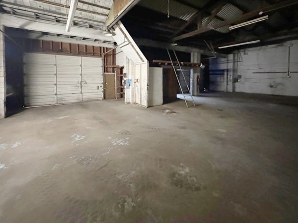 Listing Image #3 - Industrial for lease at 828 W Hawthorne Street Unit 1, Eureka CA 95501
