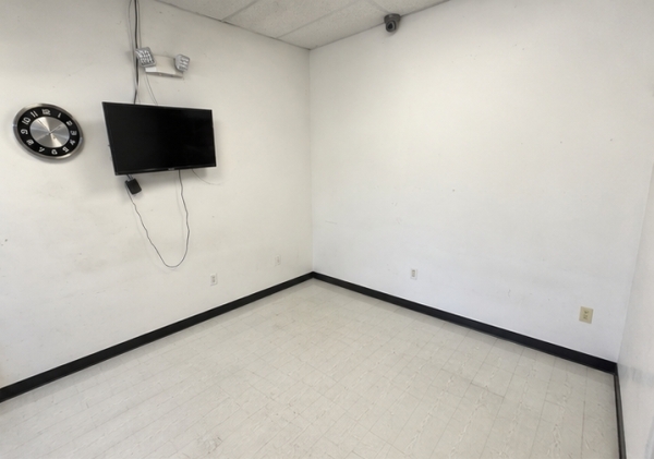 Listing Image #3 - Industrial for lease at 5511 N Nob Hill, Sunrise FL 33351 Listing Image #3 - Industrial for lease at 5511 N Nob Hill, Sunrise FL 33351