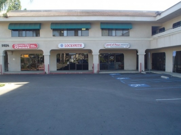 Listing Image #1 - Office for lease at 5924 East Los Angeles Avenue, Simi Valley CA 93063