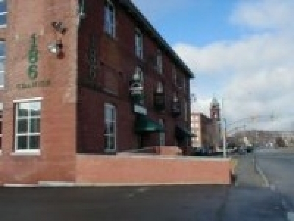 Listing Image #1 - Retail for lease at 186 Granite St, Manchester NH 03102
