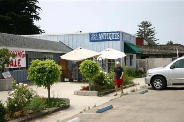 Listing Image #1 - Retail for lease at 3825 Santa Claus Lane, Carpinteria CA 93013 Listing Image #1 - Retail for lease at 3825 Santa Claus Lane, Carpinteria CA 93013
