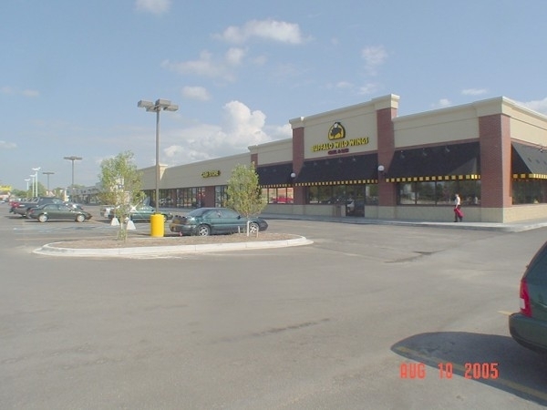 Listing Image #1 - Shopping Center for lease at 4118 Wilder Road, Bay City MI 48706