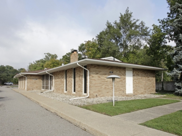 Listing Image #1 - Office for lease at 10531 Farmington, Livonia MI 48150