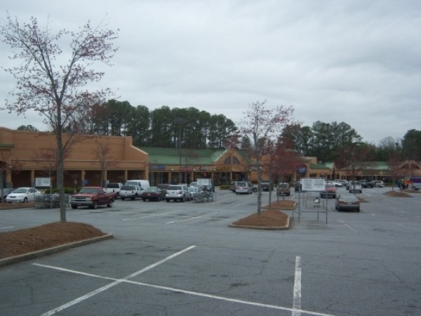 Listing Image #1 - Retail for lease at 593 Holcomb Bridge Road, Roswell GA 30076 Listing Image #1 - Retail for lease at 593 Holcomb Bridge Road, Roswell GA 30076
