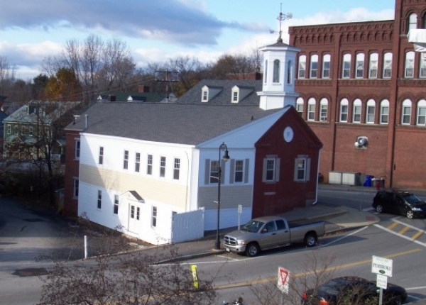 Listing Image #1 - Retail for lease at 102 Main Street, Pembroke NH 03275