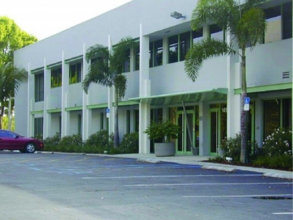 Listing Image #1 - Retail for lease at 1415 W Cypress Creek Road, Fort Lauderdale FL 33309