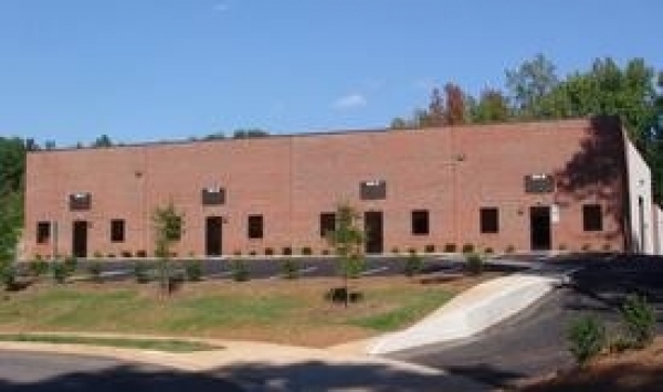 Listing Image #1 - Industrial for lease at 211 Peachtree Dr South, Charlotte NC 28217