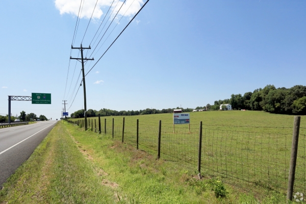 Listing Image #1 - Business for sale at 9736 James Madison Hwy, Warrenton VA 20186