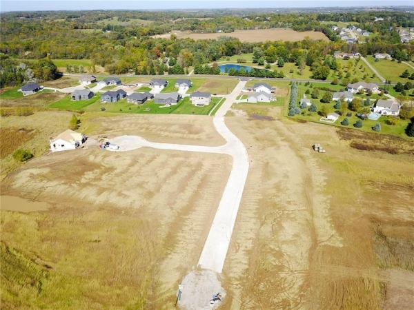 Listing Image #2 - Land for sale at 2904 Savannah Drive, Hiawatha IA 52233