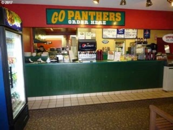 Listing Image #1 - Business for sale at 29513 Ellensburg Ave, Gold Beach OR 97444