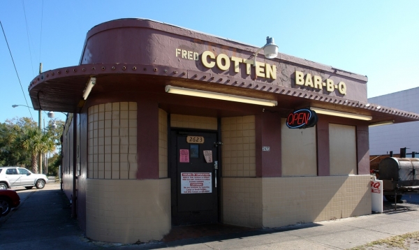 Listing Image #1 - Retail for sale at 2625 Main St N, Jacksonville FL 32206 Listing Image #1 - Retail for sale at 2625 Main St N, Jacksonville FL 32206