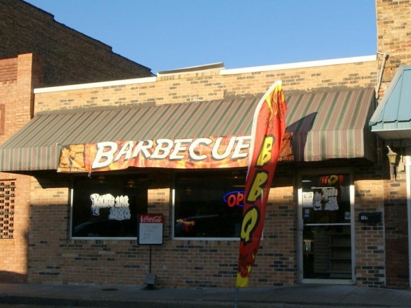 Listing Image #1 - Business for sale at 104 N 14th, Herrin IL 62948