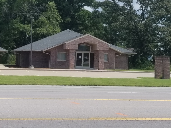 Listing Image #1 - Office for sale at 3022-24 S Park Ave, Herrin IL 62948