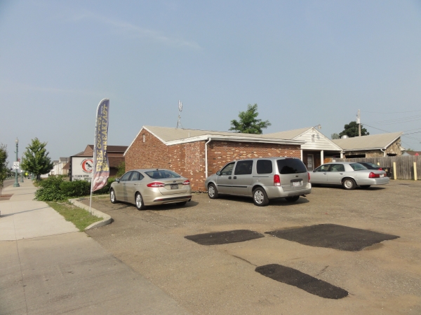 Listing Image #1 - Retail for sale at 3151 Mahoning Rd., Canton OH 44705