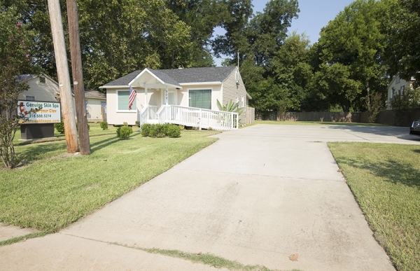 Listing Image #1 - Others for sale at 909 McDade, Bossier City LA 71111 Listing Image #1 - Others for sale at 909 McDade, Bossier City LA 71111