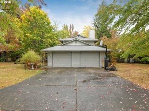 Listing Image #1 - Multi-family for sale at 10935 SW Garden Park Pl., Tigard OR 97223 Listing Image #1 - Multi-family for sale at 10935 SW Garden Park Pl., Tigard OR 97223