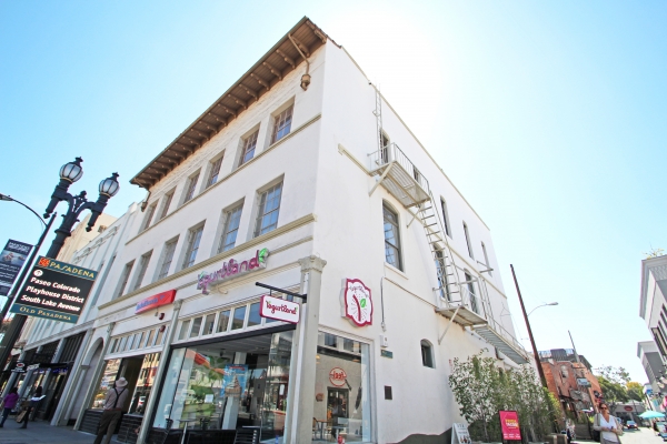 Listing Image #1 - Retail for sale at 32 W. Colorado Blvd., Pasadena CA 91105 Listing Image #1 - Retail for sale at 32 W. Colorado Blvd., Pasadena CA 91105