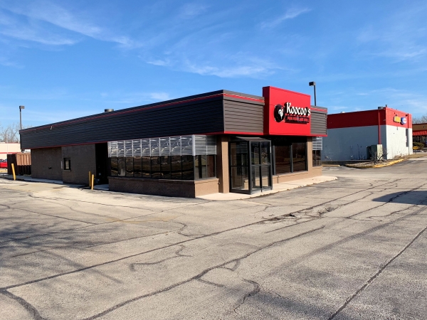 Listing Image #1 - Retail for sale at 820 E Roosevelt Road, Lombard IL 60148 Listing Image #1 - Retail for sale at 820 E Roosevelt Road, Lombard IL 60148