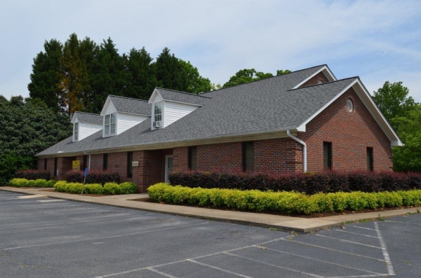 Listing Image #1 - Office for sale at 2001 E. Blackstock Rd., Roebuck SC 29376
