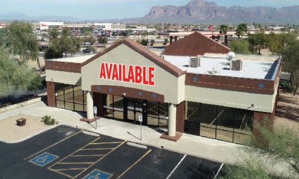 Listing Image #1 - Retail for sale at 400 S Idaho Road, Apache Junction AZ 85119