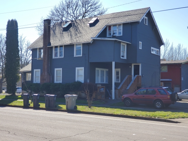 Listing Image #1 - Multi-family for sale at 240 9th St NW, Corvallis OR 97330