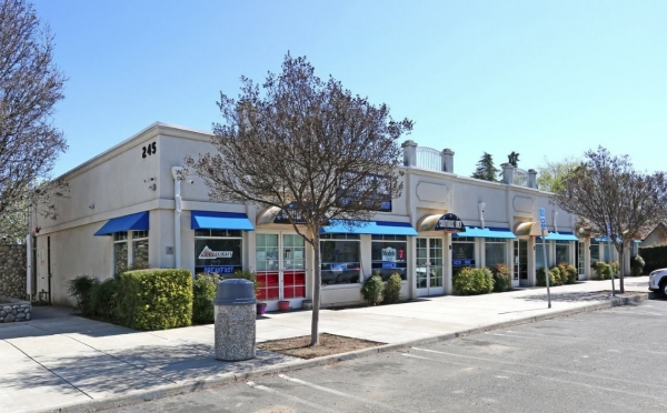 Listing Image #1 - Retail for sale at 241-249 W Pacheco Blvd, Los Banos CA 93635