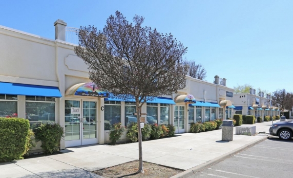 Listing Image #2 - Retail for sale at 241-249 W Pacheco Blvd, Los Banos CA 93635 Listing Image #2 - Retail for sale at 241-249 W Pacheco Blvd, Los Banos CA 93635