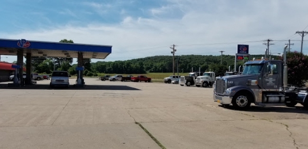 Listing Image #1 - Retail for sale at 3309 Sterlin Hurley Industrial Hwy 109, Clarksville AR 72830 Listing Image #1 - Retail for sale at 3309 Sterlin Hurley Industrial Hwy 109, Clarksville AR 72830