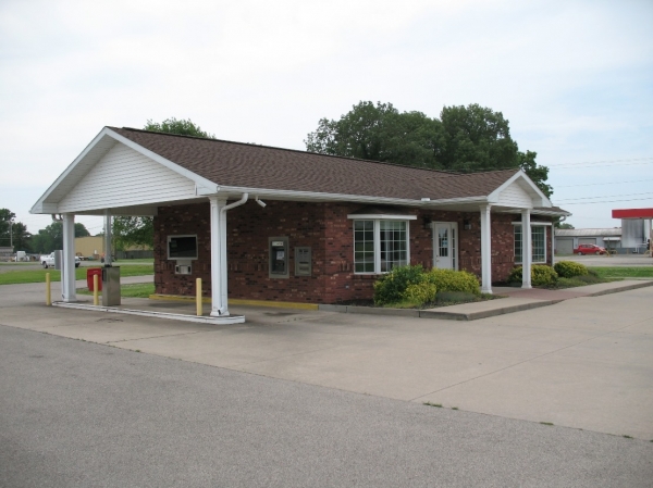Listing Image #1 - Office for sale at 23134 U.S. Highway 61, Morley MO 63767