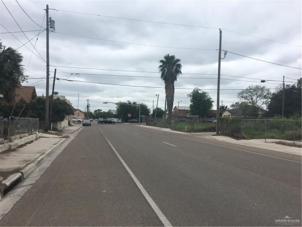 Listing Image #3 - Others for sale at 300 N. Avasolo Street, Rio Grande City TX 78582
