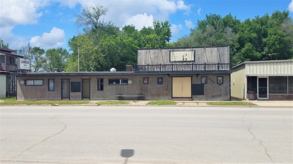 Listing Image #1 - Business for sale at 410 E Main St, Council Grove KS 66846