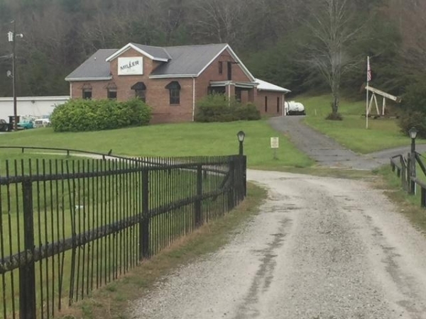 Listing Image #1 - Office for sale at 3651 Baker Hwy, Huntsville TN 37756 Listing Image #1 - Office for sale at 3651 Baker Hwy, Huntsville TN 37756