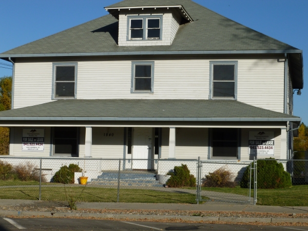 Listing Image #2 - Multi-family for sale at 1840 Resort Street, Baker City OR 97814