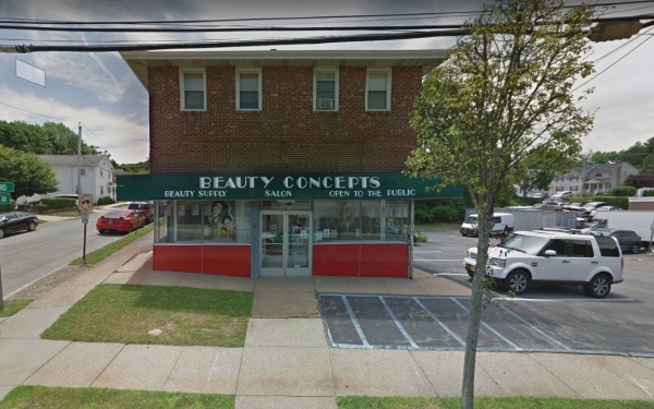 Listing Image #1 - Retail for sale at 186 Forest Avenue/2 Club Road, Glen Cove NY 11542 Listing Image #1 - Retail for sale at 186 Forest Avenue/2 Club Road, Glen Cove NY 11542