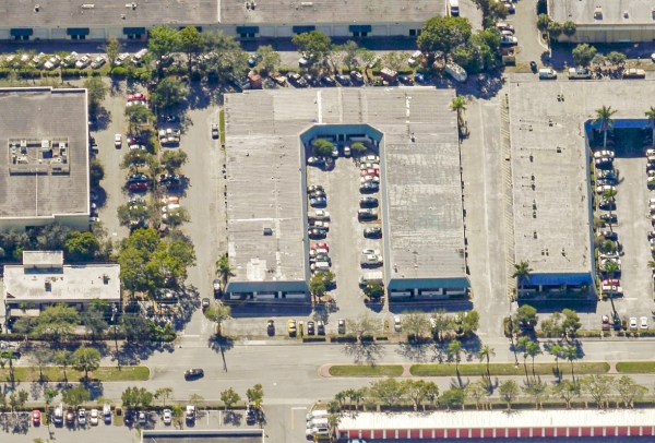 Listing Image #2 - Industrial for sale at 10178-10180 NW 47th St, Sunrise FL 33351