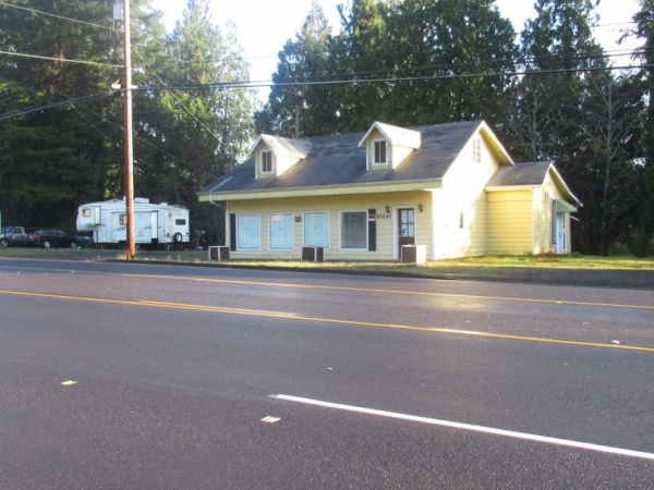 Listing Image #1 - Retail for sale at 85295 Highway 101, Florence OR 97439 Listing Image #1 - Retail for sale at 85295 Highway 101, Florence OR 97439