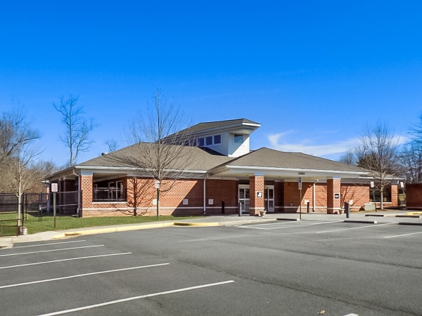 Listing Image #1 - Others for sale at 20685 Fernbank Court, Sterling VA 20165 Listing Image #1 - Others for sale at 20685 Fernbank Court, Sterling VA 20165