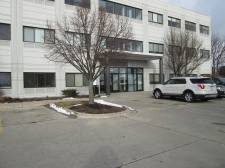 Office property for sale in McHenry, IL