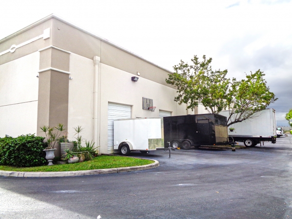 Listing Image #3 - Industrial for sale at 11931-11935 NW 37th St, Coral Springs FL 33065