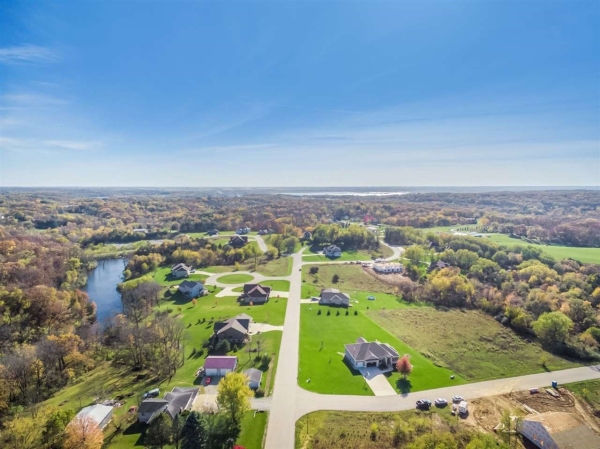 Listing Image #2 - Land for sale at 1360 Lakewoods NE Court, Swisher IA 52338