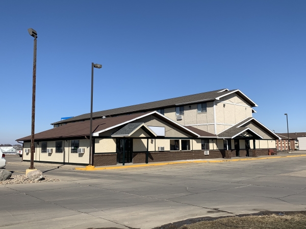 Listing Image #2 - Hotel for sale at 1201 Hawkeye Ave SW, LeMars IA 51031