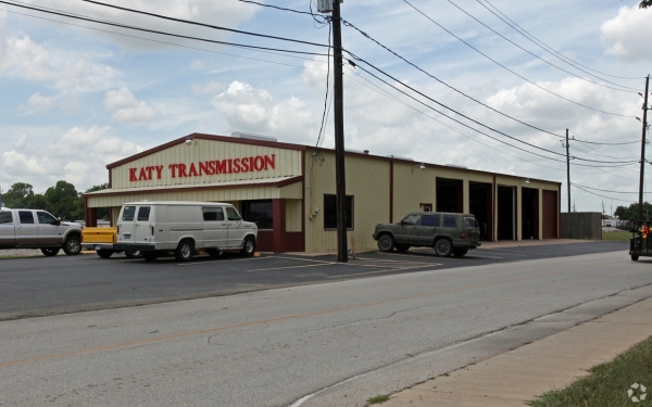 Listing Image #1 - Industrial for sale at 805 AVE D, KATY TX 77493