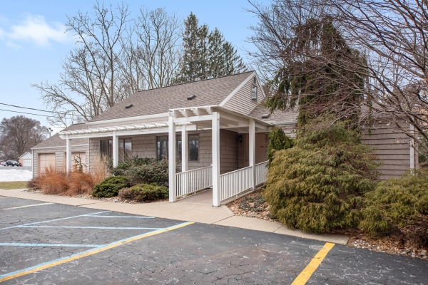 Listing Image #1 - Office for sale at 2540 Spring Arbor, Jackson MI 49202