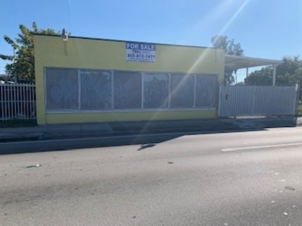 Listing Image #2 - Office for sale at 7025 NW 7th Ave, Miami FL 33150