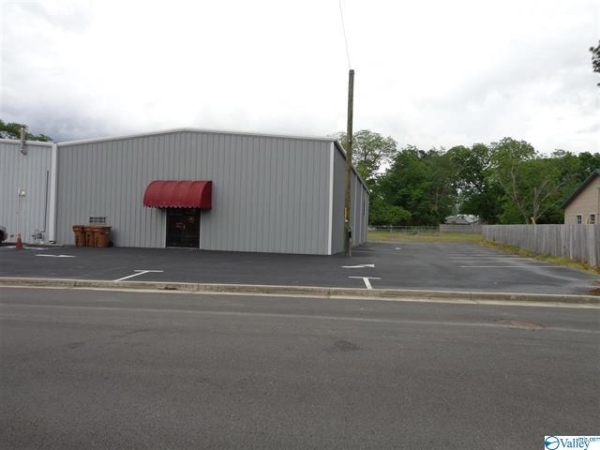 Listing Image #3 - Others for sale at 202 Corsbie St SW, Hartselle AL 35640 Listing Image #3 - Others for sale at 202 Corsbie St SW, Hartselle AL 35640