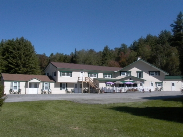 Listing Image #1 - Motel for sale at 913 route 100, weston VT 05161