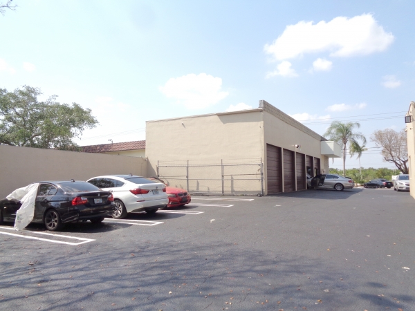 Listing Image #6 - Retail for sale at 11560 Wiles Rd, Coral Springs FL 33076 Listing Image #6 - Retail for sale at 11560 Wiles Rd, Coral Springs FL 33076