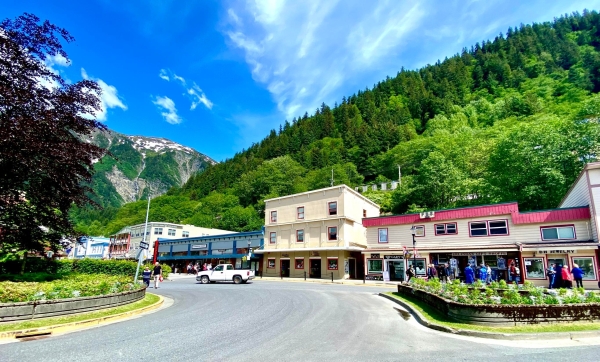 Listing Image #1 - Multi-Use for sale at 307 South Franklin Street, Juneau AK 99801