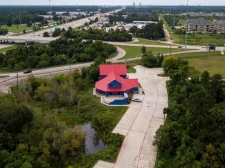 Retail property for sale in Conroe, TX